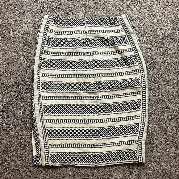 Loft Embroidered Pencil Skirt - Picture 2 of 7